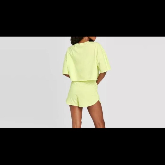 Colsie Tops - Lime green crop top